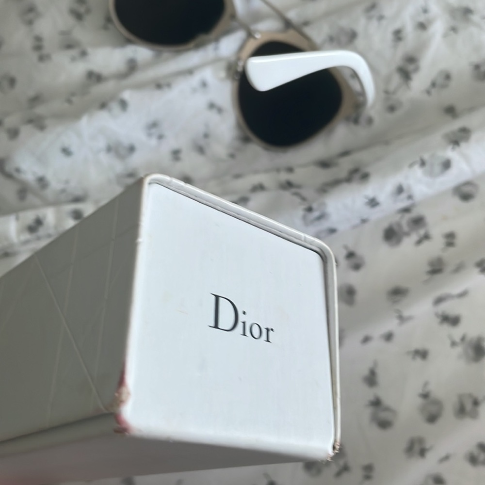 Dior Reflected Sunglasses (Authentic) - Picture 9 of 9